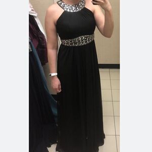 NWT  Halter/High Neck Formal Dress/Gown Sz 8 Black